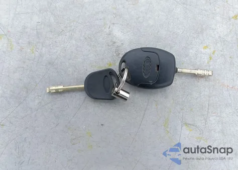 2010 Ford Transit Connect Xlt z USA, uszkodzony, nr VIN NM0LS6BN7AT004224